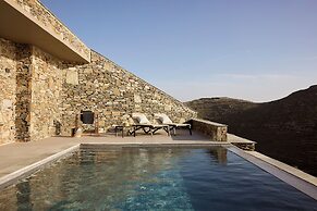Orias Luxury Suites Kythnos