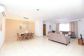 Polo Heights -Sky Suites