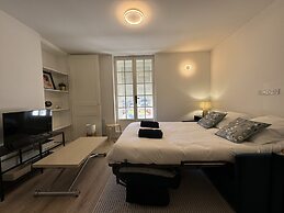 Apartment in Le Mans With Private Terrace