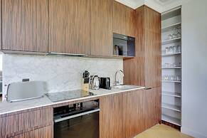 Luxurious Apartment - 2br- 6P Eiffel Tower View