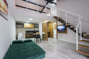 Loft's Green Island