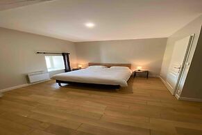Villa With Pool in Dordogne Countryside