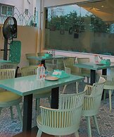 Hotel StayBird - Cove Kharadi