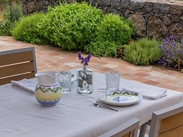 Apartment in Sicily Near Ski Slopes
