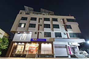 Fabhotel The Grand Manmuralidhar