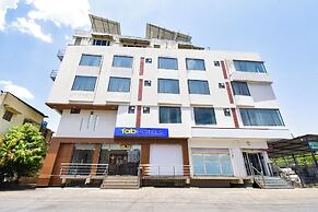 Fabhotel The Grand Manmuralidhar
