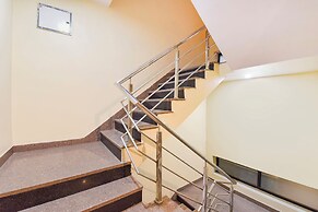 Fabhotel The Grand Manmuralidhar