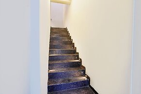 Fabhotel Amfahh Inn