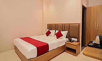 FabExpress Ascent Star Inn
