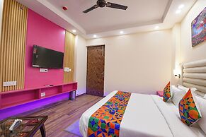 Fabhotel Angel Pink The Premium