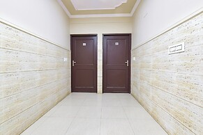 Fabhotel Silver Stay 04