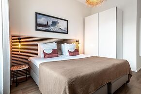 Beautiful Apartment With Harbour Views