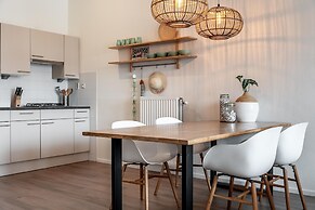 Beautiful Apartment With Harbour Views