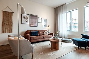 Beautiful Apartment With Harbour Views