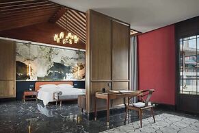 MOONRISE HOTELS & RESORTS