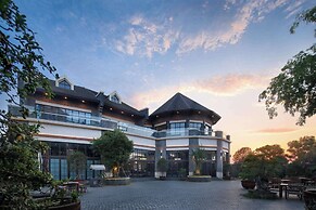 MOONRISE HOTELS & RESORTS