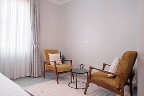 B&S Luxe Living