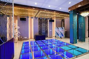 ACR Luxury Hotel