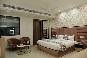 ACR Luxury Hotel