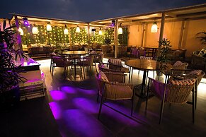 ACR Luxury Hotel