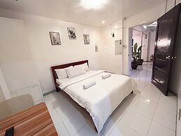 Luna Oslob Travellers Inn