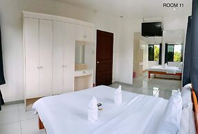Luna Oslob Travellers Inn