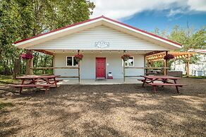 Prairie Junction Cabins Stettler