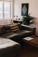 A Place - Leeuwenstraat 20