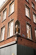 A Place - Leeuwenstraat 20