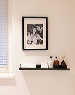 A Place - Leeuwenstraat 20
