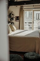 A Place - Oude Koornmarkt 1