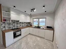 Apartamenty Max House