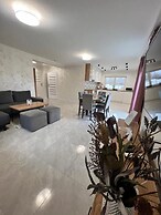 Apartamenty Max House