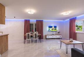 Apartamenty Max House