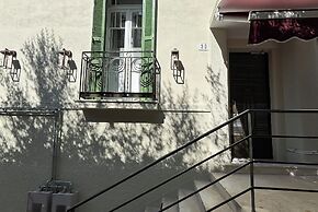 Live in Athens PANGRATI Fine Residence