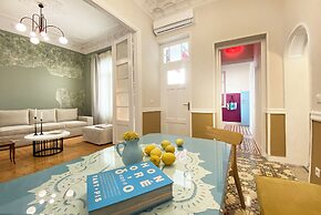 Live in Athens PANGRATI Fine Residence