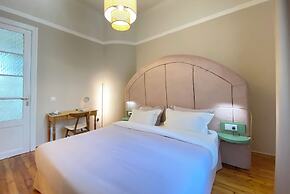 Live in Athens PANGRATI Fine Residence