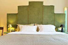 Live in Athens PANGRATI Fine Residence