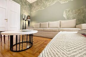 Live in Athens PANGRATI Fine Residence