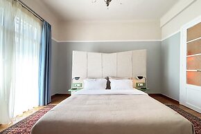 Live in Athens PANGRATI Fine Residence
