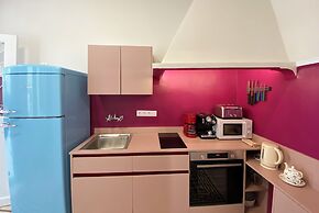 Live in Athens PANGRATI Fine Residence