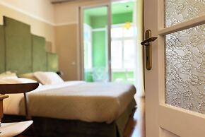 Live in Athens PANGRATI Fine Residence