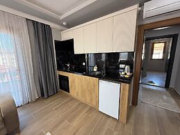 Güven Palace Suites