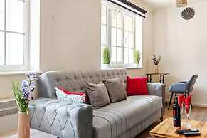 Leicester1br-wifi-modernapt-kitchen-sleeps2