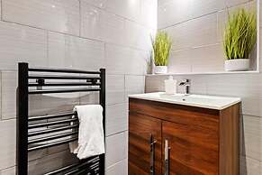 Leicester1br-wifi-modernapt-kitchen-sleeps2