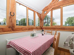 Little Acorn Cottage