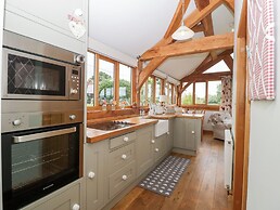 Little Acorn Cottage