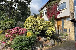 4-bed Seaside Dream House - Sleeps 8 & Parking