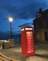 4-bed Seaside Dream House - Sleeps 8 & Parking
