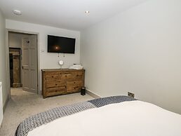 1C College Hill